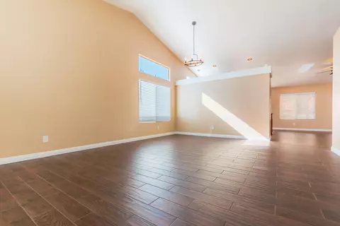 40027 Denham Dr, Palmdale, CA 93551 photo 15