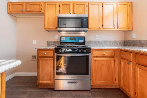 40027 Denham Dr, Palmdale, CA 93551 photo 11