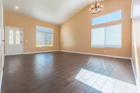 40027 Denham Dr, Palmdale, CA 93551 photo 4