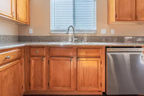 40027 Denham Dr, Palmdale, CA 93551 photo 12