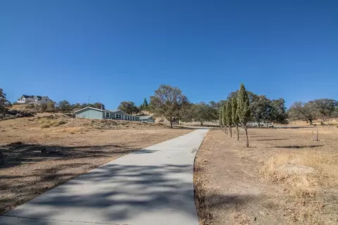 18351 Mountain Climber Way, Tehachapi, CA 93561 photo 5