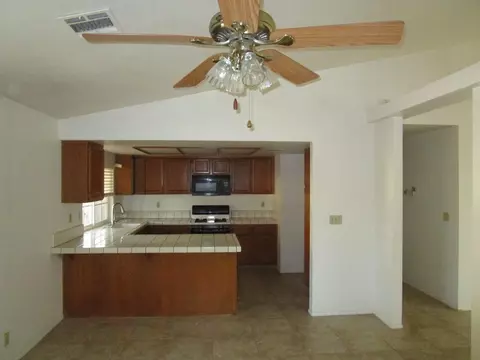 44801 13th St E, Lancaster, CA 93535 photo 5