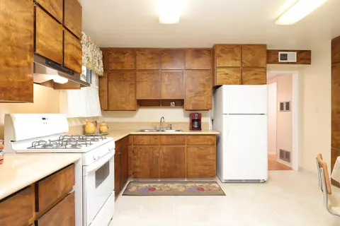 44244 3rd St E, Lancaster, CA 93535 photo 11