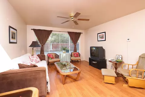 44244 3rd St E, Lancaster, CA 93535 photo 5