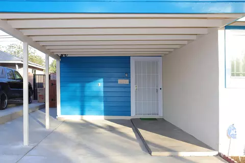 44244 3rd St E, Lancaster, CA 93535 photo 2