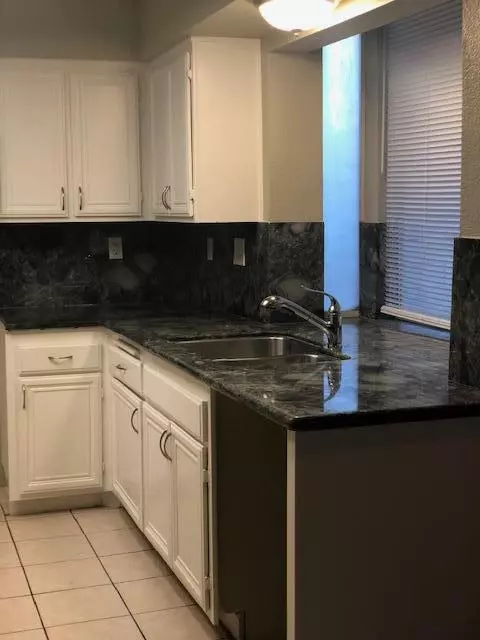 2312 Avenue R3 Ave E, Palmdale, CA 93550 photo 2