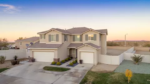 6927 Archail Ct, Palmdale, CA 93552 photo 2