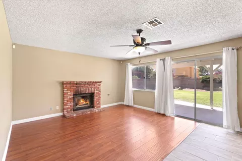 43943 Fallon Dr, Lancaster, CA 93535 photo 7
