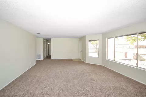 41012 159th St, Lancaster, CA 93535 photo 4