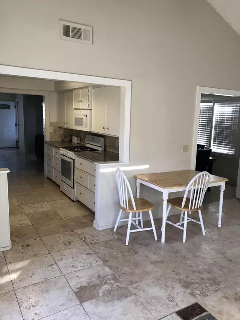 45847 Picadilly St, Lancaster, CA 93534 photo 3