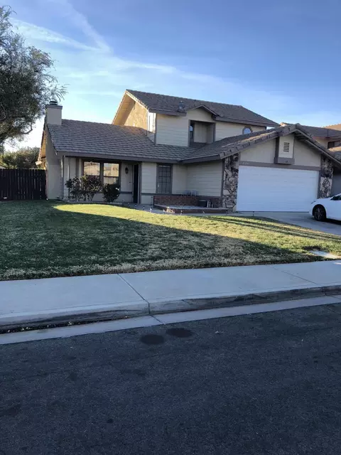 45847 Picadilly St, Lancaster, CA 93534 photo 1