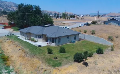 22944 Larkspur Ct, Tehachapi, CA 93561 photo 3