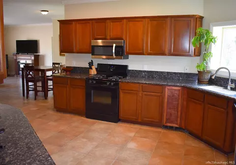 22944 Larkspur Ct, Tehachapi, CA 93561 photo 4