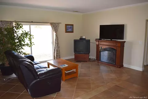 22944 Larkspur Ct, Tehachapi, CA 93561 photo 7