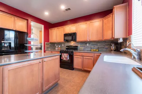 3211 Albret St, Lancaster, CA 93536 photo 13