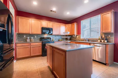 3211 Albret St, Lancaster, CA 93536 photo 12