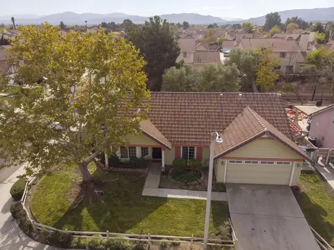 1610 Georgetown Ave, Palmdale, CA 93550 photo 4