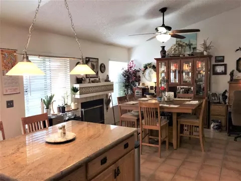 746 Whitlatch Dr E, Lancaster, CA 93535 photo 15