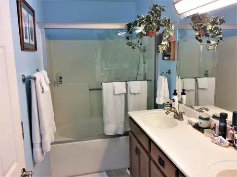 746 Whitlatch Dr E, Lancaster, CA 93535 photo 29