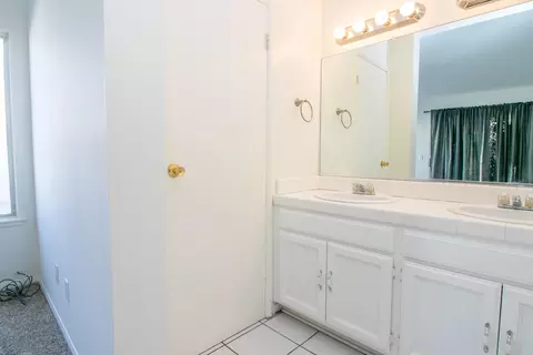2035 Lightcap St, Lancaster, CA 93535 photo 16