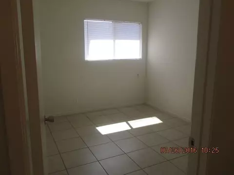 339 Lancaster Blvd E, Lancaster, CA 93535 photo 2