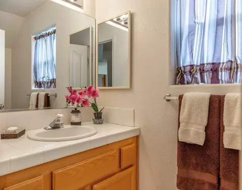 2124 Lightcap St, Lancaster, CA 93535 photo 7