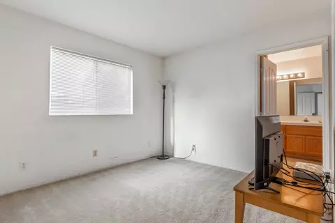 2124 Lightcap St, Lancaster, CA 93535 photo 25