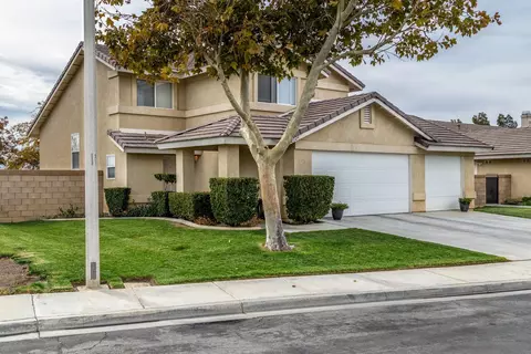 2124 Lightcap St, Lancaster, CA 93535 photo 1