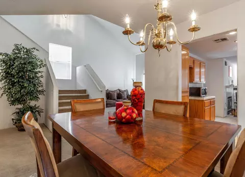 2124 Lightcap St, Lancaster, CA 93535 photo 11