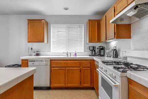 2124 Lightcap St, Lancaster, CA 93535 photo 14