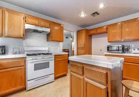 2124 Lightcap St, Lancaster, CA 93535 photo 13