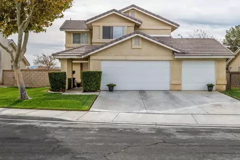 2124 Lightcap St, Lancaster, CA 93535 photo 3