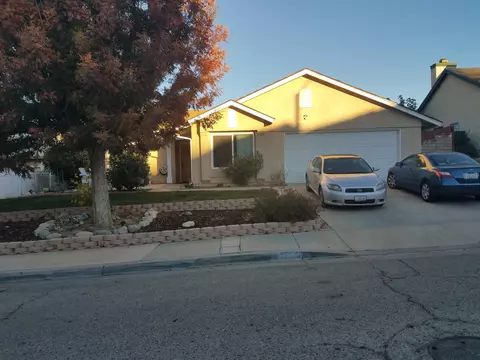 37726 Mountainside Dr, Palmdale, CA 93550 photo 1