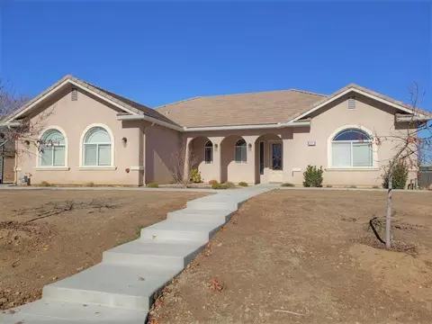 21217 Ridgeway Dr, Tehachapi, CA 93561 photo 1