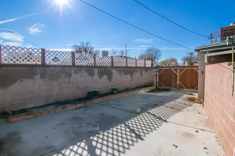 44202 2nd St E, Lancaster, CA 93535 photo 33