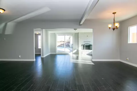 44202 2nd St E, Lancaster, CA 93535 photo 5