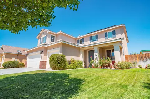 43312 Hampton St, Lancaster, CA 93536 photo 6