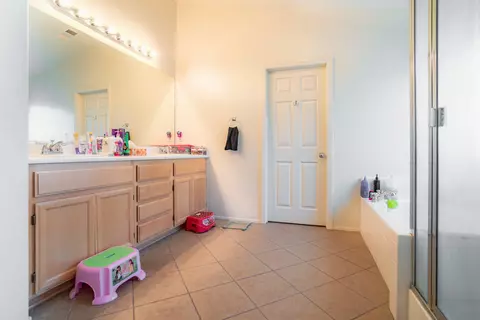 43312 Hampton St, Lancaster, CA 93536 photo 21