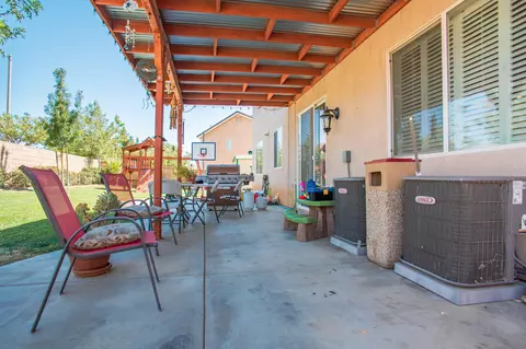 43312 Hampton St, Lancaster, CA 93536 photo 29