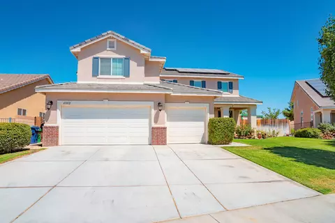 43312 Hampton St, Lancaster, CA 93536 photo 2