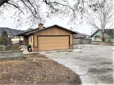 21631 Foothill Dr, Tehachapi, CA 93561 photo 3