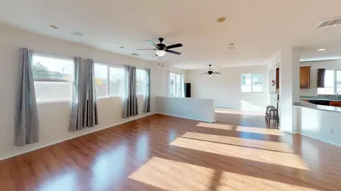 43313 Flag St, Lancaster, CA 93536 photo 7