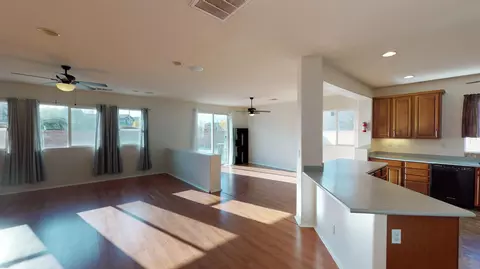 43313 Flag St, Lancaster, CA 93536 photo 8