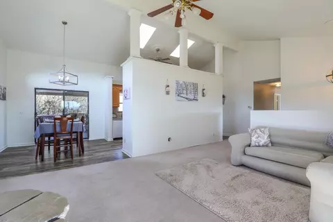 25251 Deertrail Dr, Tehachapi, CA 93561 photo 5