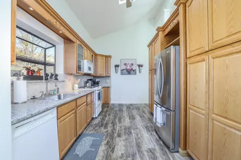 25251 Deertrail Dr, Tehachapi, CA 93561 photo 7