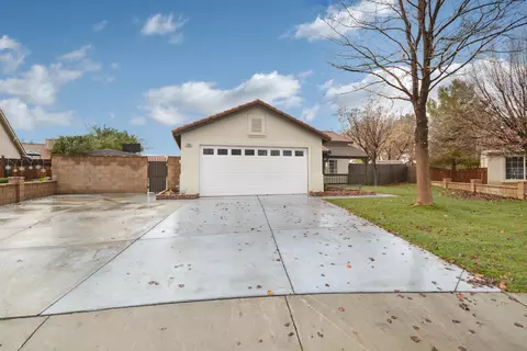 3300 Avenue K3 E, Lancaster, CA 93535 photo 1