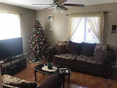 43066 36th St W, Lancaster, CA 93536 photo 2