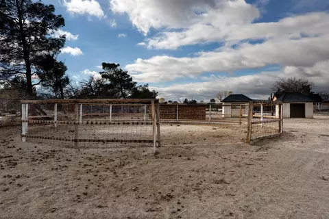 25204 Ave B W, Lancaster, CA 93536 photo 29
