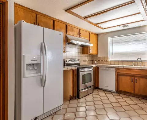 25204 Ave B W, Lancaster, CA 93536 photo 10