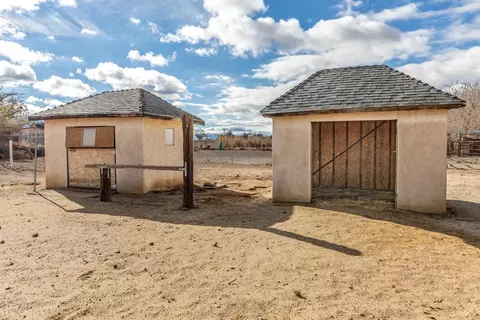 25204 Ave B W, Lancaster, CA 93536 photo 30